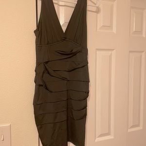 Deep V bodycon mini LBD
